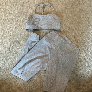 ALO SOFT ALO YOGA GRAY SET